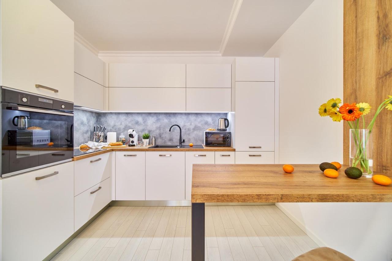 Premium Center Apartment In Grand Karavel Várna Kültér fotó
