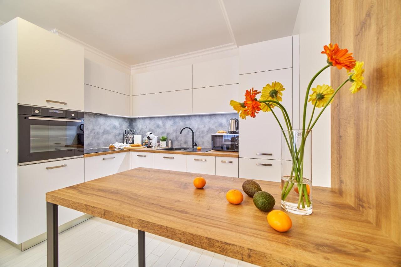 Premium Center Apartment In Grand Karavel Várna Kültér fotó