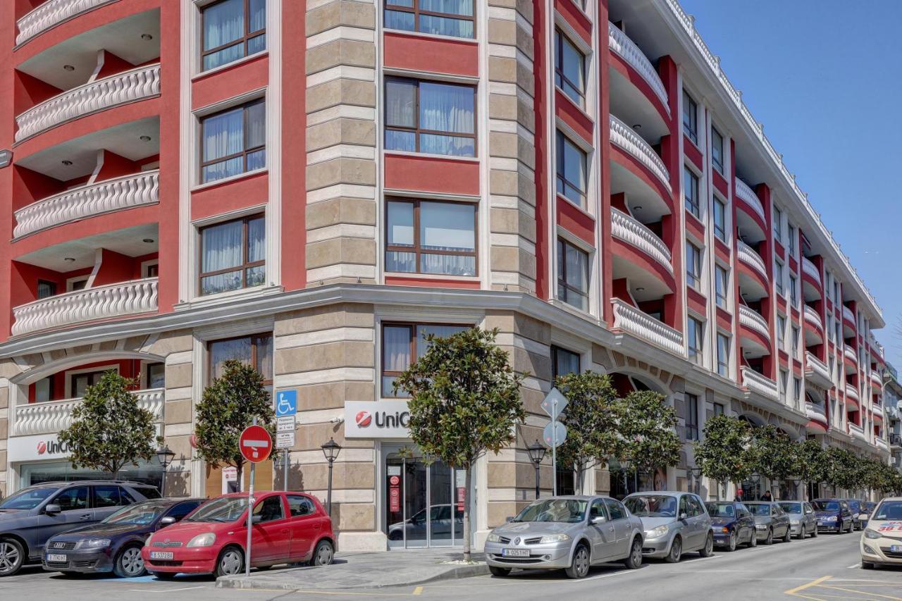 Premium Center Apartment In Grand Karavel Várna Kültér fotó